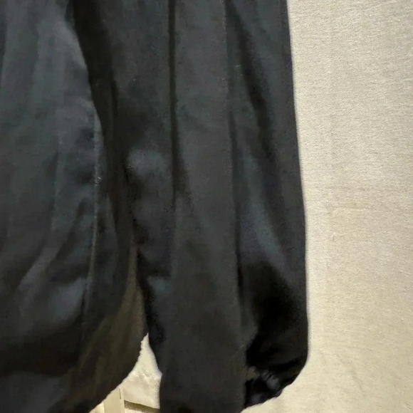 Black long sleeve top - Picture 3 of 6